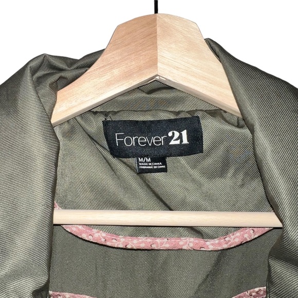 jacket - Picture 3 of 3